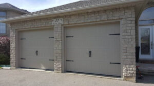 Top Gun Contracting - Brantford Garage Door Supplier and Repairs - 2023-1